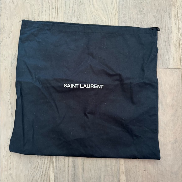 SAINT LAURENT 
Calfskin Quilted Monogram Medium Loulou Chain Satchel - Picture 9 of 10